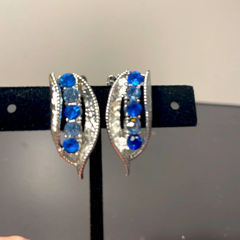 Vintage silver tone clip on Coro.
